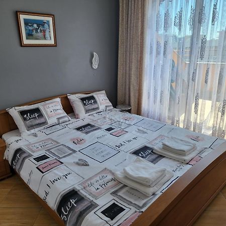 Golden Dreams Apartment Слънчев бряг Екстериор снимка