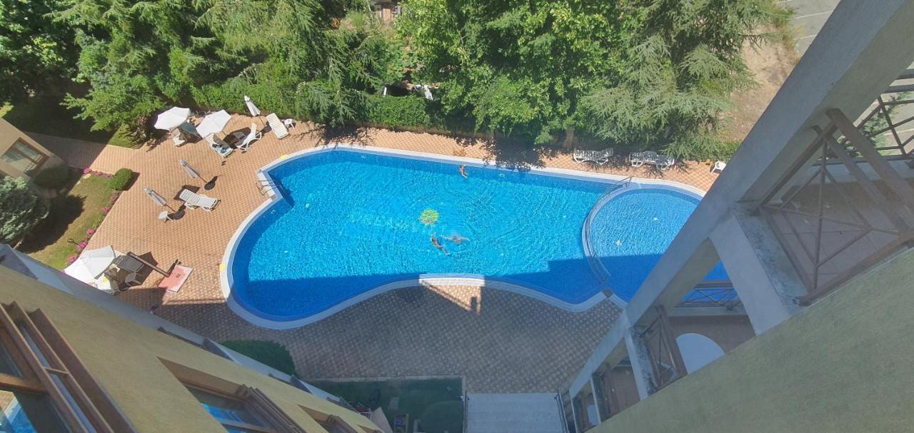 Golden Dreams Apartment Слънчев бряг Екстериор снимка