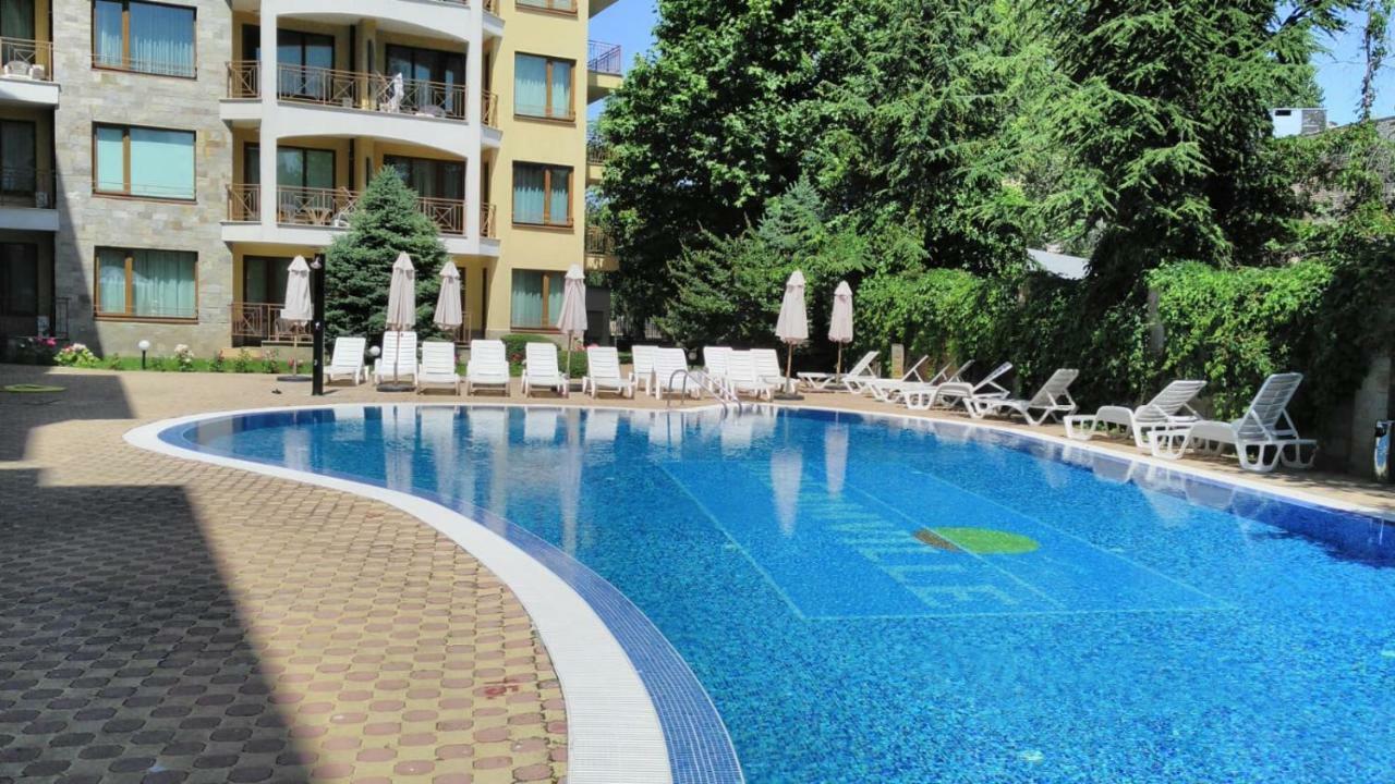 Golden Dreams Apartment Слънчев бряг Екстериор снимка